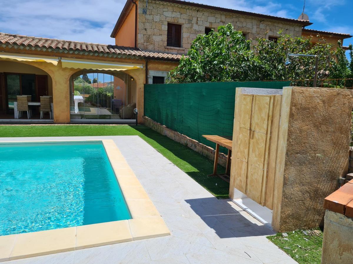 Villa Paola San Teodoro Con Piscina Privata Lu Lioni Екстериор снимка