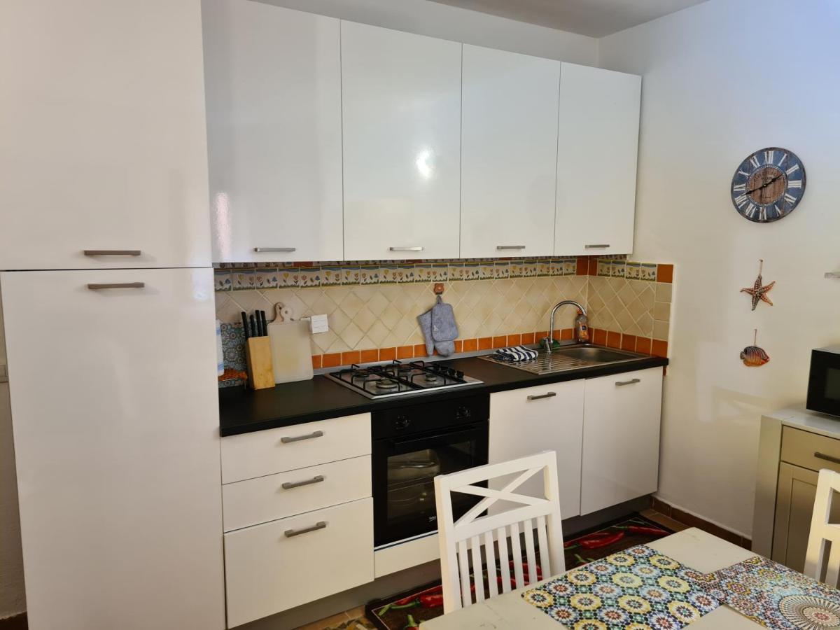 Villa Paola San Teodoro Con Piscina Privata Lu Lioni Екстериор снимка