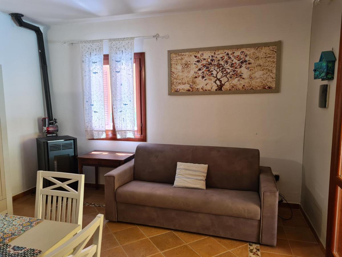 Villa Paola San Teodoro Con Piscina Privata Lu Lioni Екстериор снимка