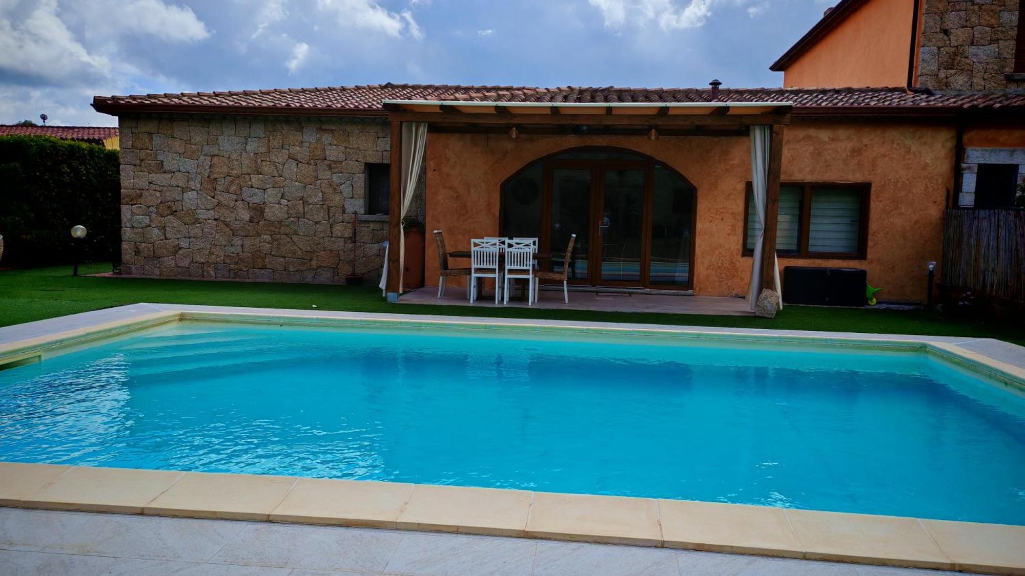 Villa Paola San Teodoro Con Piscina Privata Lu Lioni Екстериор снимка