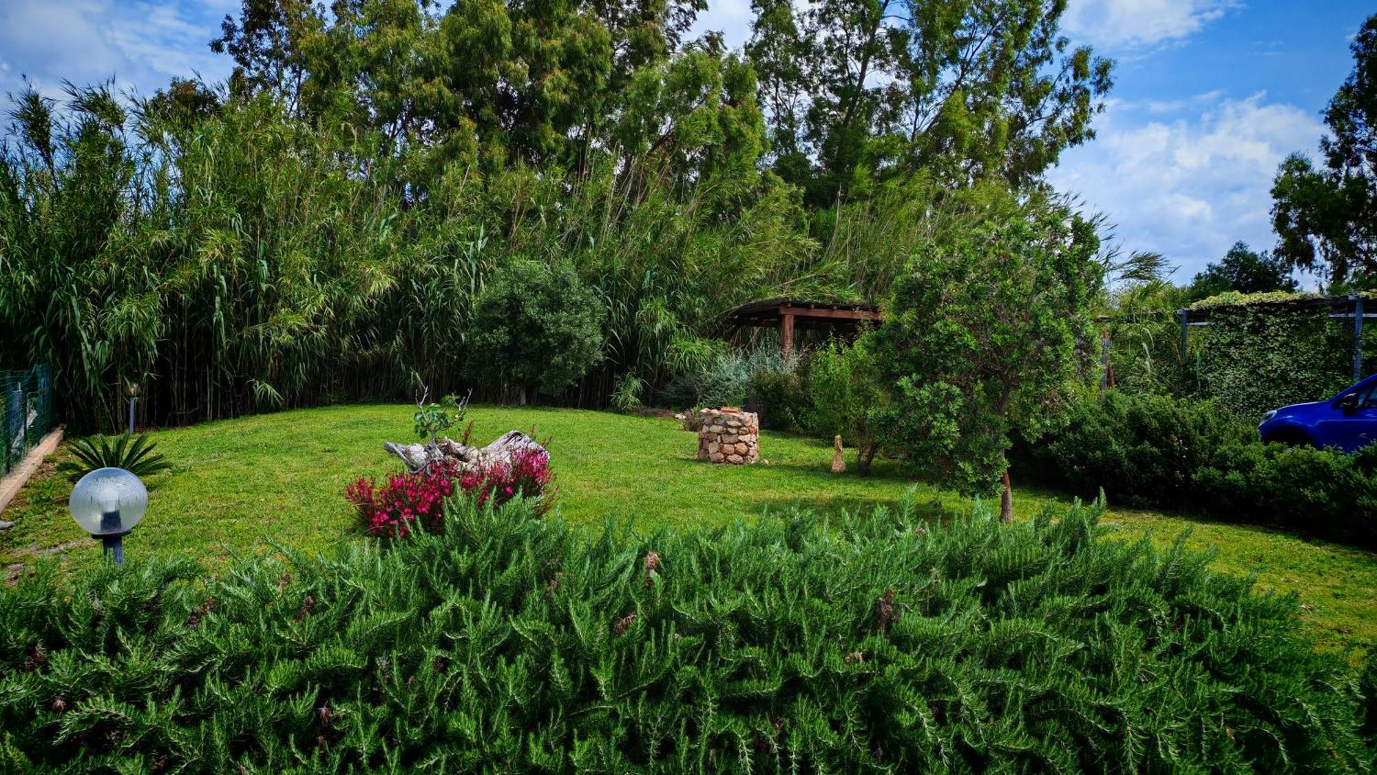 Villa Paola San Teodoro Con Piscina Privata Lu Lioni Екстериор снимка
