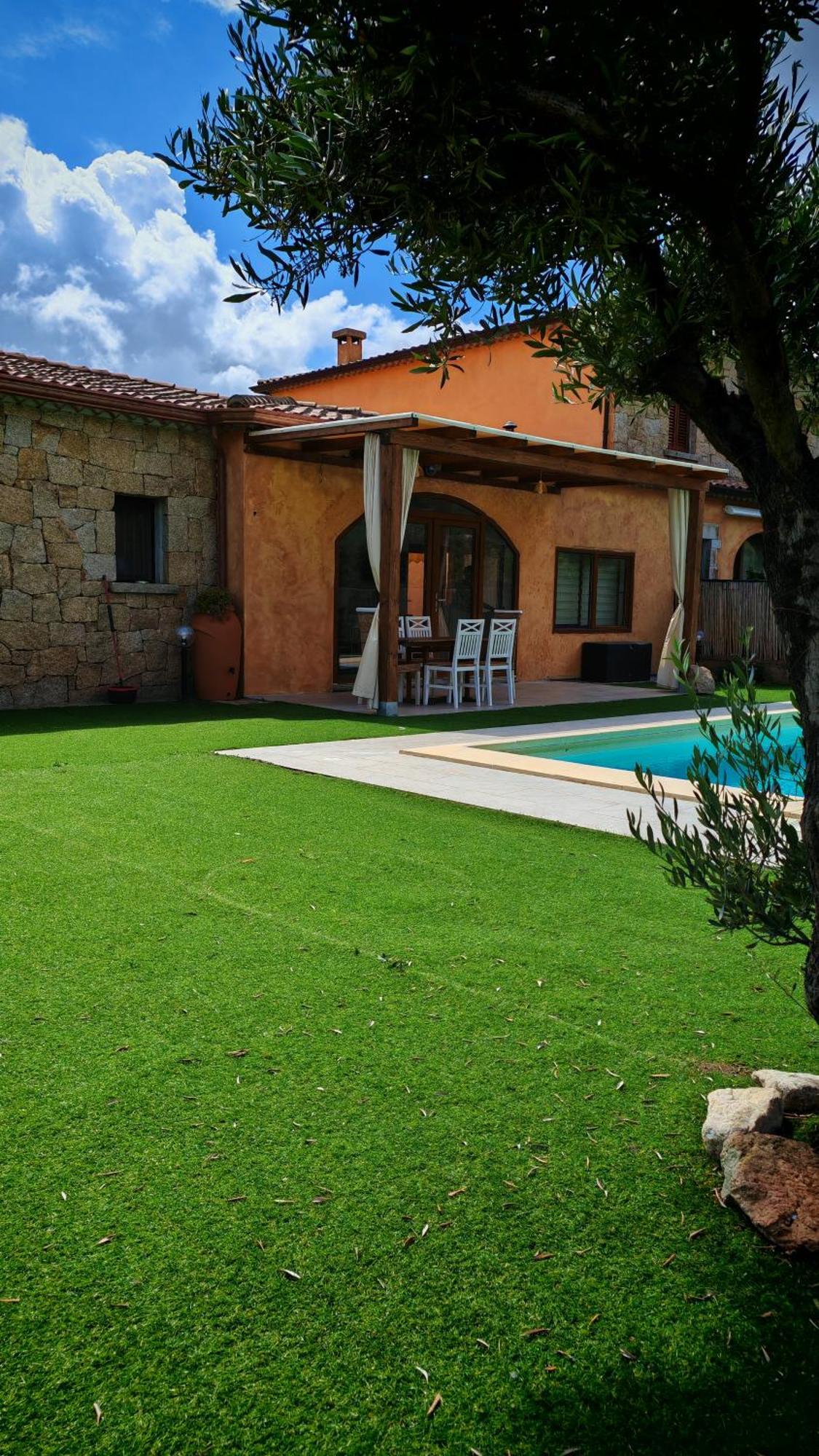 Villa Paola San Teodoro Con Piscina Privata Lu Lioni Екстериор снимка